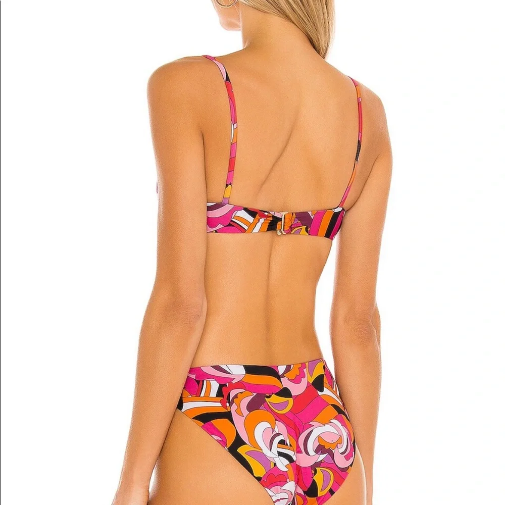 Beach Riot Bikini - Picture 3 of 10